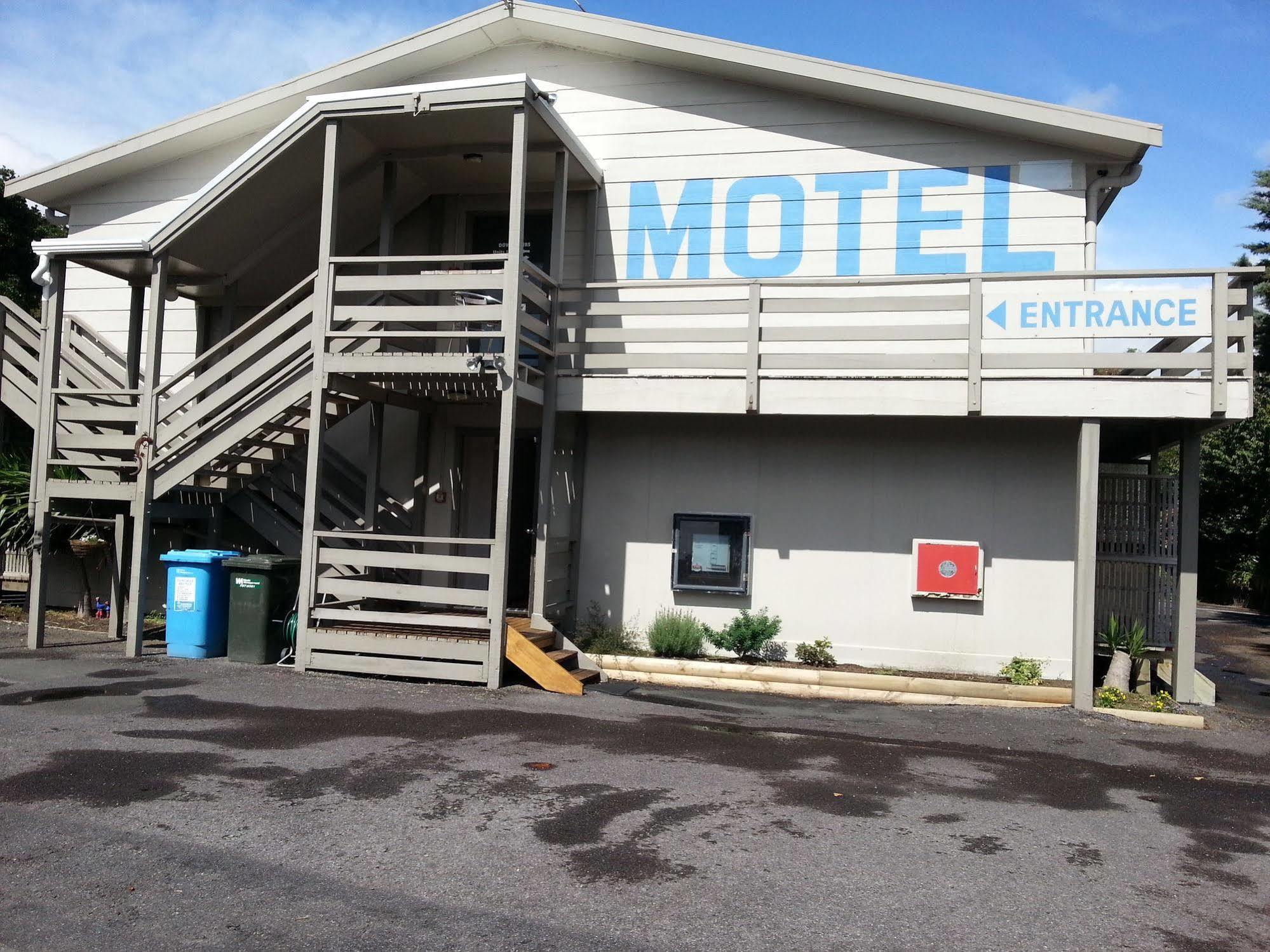 Carrington Motel Нью-Плимут Экстерьер фото